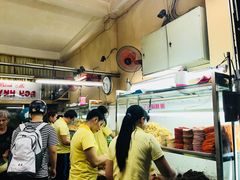 -Bánh Mì Huynh Hoa