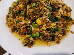 -杨肥肠火锅大排档(火车站花园店)