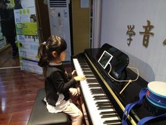 -The ONE 智能钢琴教室音乐恋琴吧·青岛市海玖玖艺术培训学校