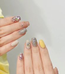 -J·花崎美睫美甲