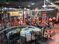 点击看大图 -嗨翻Hi-Fun竞技主题乐园·蹦床团建生日聚会(五棵松华熙店)