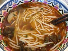 -鑫花溪牛肉米粉(人民广场店)