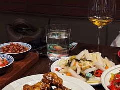 -肆海小川菜酒馆Wine Bistro (青年路店)
