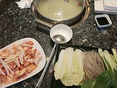 -一席地·本地鸡窝·杭帮鸡火锅(萧山银隆百货店)
