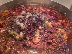 -涨巢·潮玩水疗局