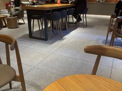 -星巴克臻选(上海中环广场2F店)