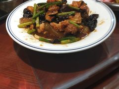 蒜台炒肉-八大碗·地道东北菜(东陵西路店)