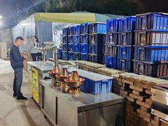 -小山羊功夫串老地摊店