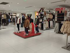 -优衣库(上海正大广场店)