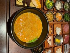 -银米·云南传统过桥米线(双廊黑金冠店)