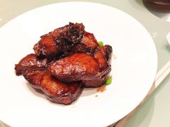 老上海熏鱼-新吉士·上海菜(浦东LCM置汇旭辉店)