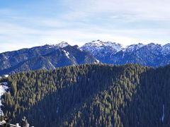 -丝绸之路山地度假区滑雪场