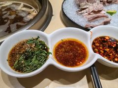 -余欢领鲜火锅(新街口店)