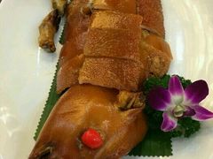 -麒麟山景大酒店岭南汇海鲜酒家(沙井店)