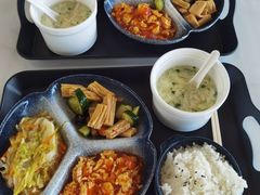 -上海宝宁宝马4S店