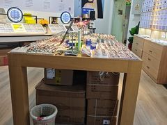 -天空之镜眼镜店蔡司依视路配镜授权零售店(望京颐堤港店)
