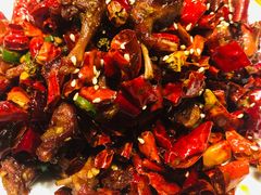 孜香小小腿-临界音乐酒馆·小龙虾·江湖菜(华熙LIVE·鱼洞店)