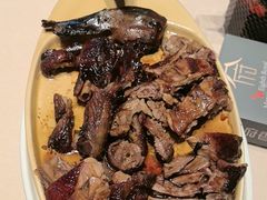 -八府香鸭·啫啫煲(华山路店)