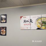 冒菜米线也好吃～btw非常好奇老板的黄焖鸡了