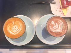浓郁热拿铁-Seesaw Coffee(环贸iapm店)