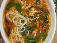 -蒙自源米线大王(宝安尖岗山店)