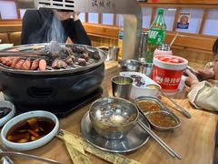 -汉城烤肉·黑金冠(华山路店)