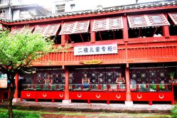 店内环境-凤凰县苗族银饰锻制技艺传习所