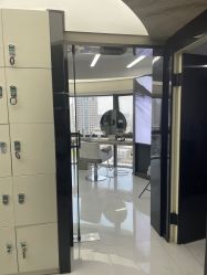 -宫铭烫发染发接发店