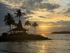 -Sunset Bar(丹绒亚路香格里拉店)