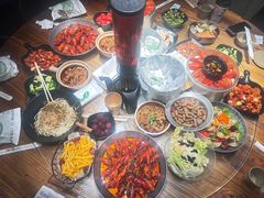-巴厘龙虾·榜首油焖大虾(音乐学院·沿江酒馆店)