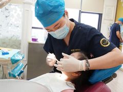 -金榜口腔连锁(福璟店)