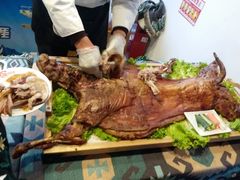 -乌托邦轰趴日租聚会别墅(先生的院子店)