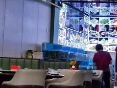 -鑫渔港海鲜本地菜·山海关浑锅(东戴河店)