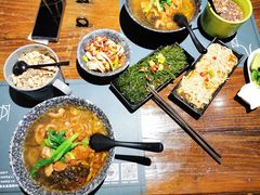 -八月美食小馆(银泰城总店)