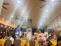 -鹏城人家海鲜酒家·23年老字号(较场尾店)