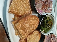 -梅利汴京烤鸭•开封豫菜地标店(东大街店)