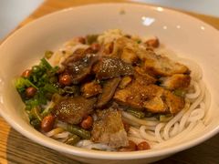 -牛八宝桂林米粉(八里庄店)