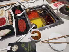 马蹄吱吱墨鱼滑-海底捞火锅(长宁路龙之梦店)