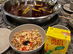 -肖肖酸萝卜鱼火锅(总店)