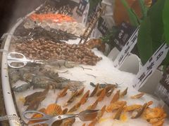 -领鲜活海鲜榴莲自助火锅(东门店)