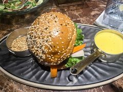 -Let'sBURGERplus·非常创意汉堡(三里屯店)