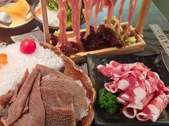 -湊湊火锅·茶憩(杭州湖滨银泰in77店)