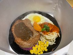 -汤姆家的牛排意面披萨(新城市广场店)