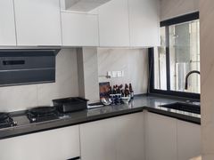 -百安居装修建材卖场(泰然店)