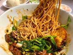 -李与白包子铺(桐梓林店)