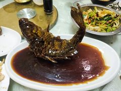 罾蹦鲤鱼-奥华餐厅·老张记(台基厂店)
