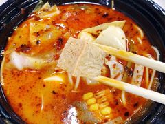 -小蛮椒麻辣烫·麻辣拌(青浦宝龙店)
