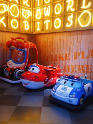 -卡通尼乐园(绿地缤纷城店)