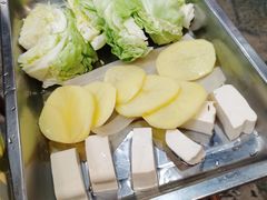 蔬菜拼牌-超越炭火牛蛙火锅鸡(河东店)