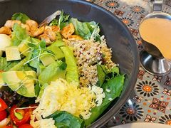 牛油果鸡肉沙拉-彼德西餐厅(凯德广场新南店)